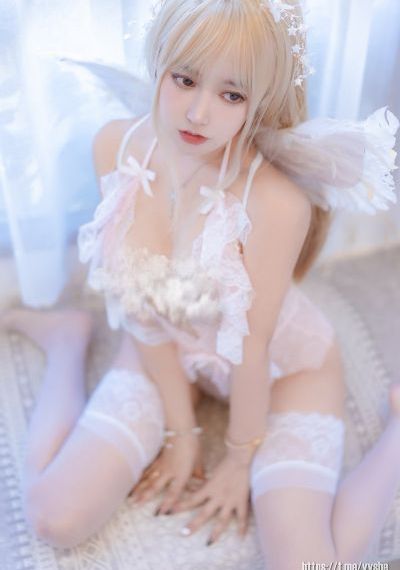 日撅着大白屁股的少妇_国产剧在线观看