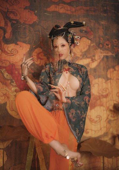 青青久久精品_无删减在线播放