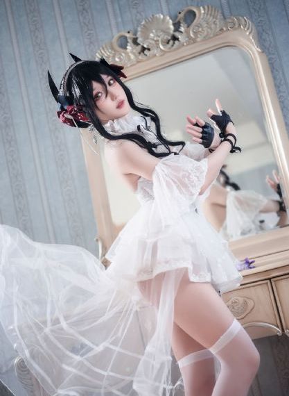 免费看美女洗澡隐私全部_BD英语高清视频播放