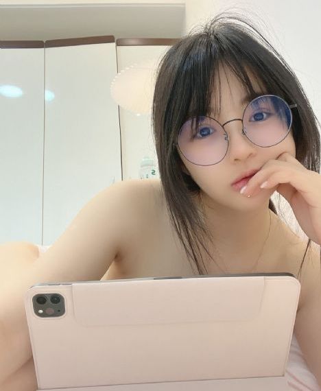 国产日韩综合一区_超清全集免费播放